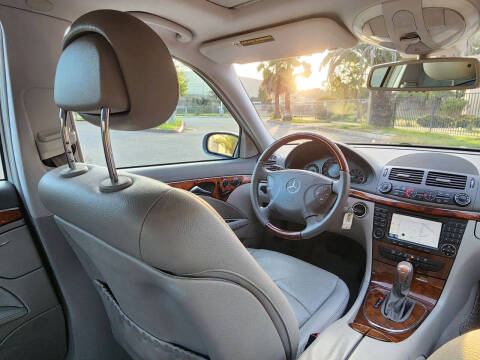 2005 Mercedes-Benz E-Class E 320