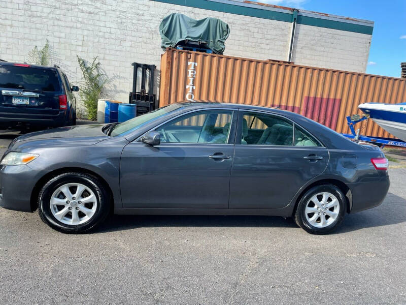 2011 Toyota Camry for sale at United Motors in Saint Cloud MN