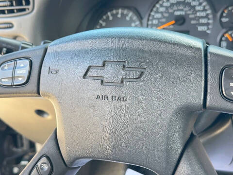 2004 Chevrolet TrailBlazer EXT LT