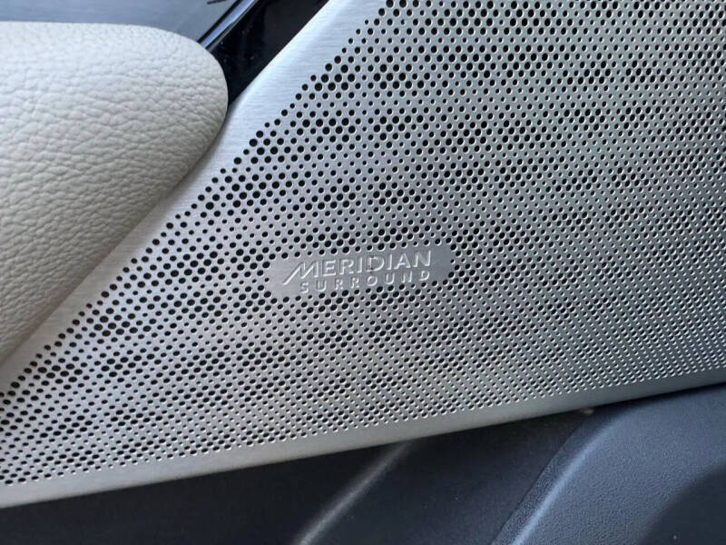 2018 Land Rover Range Rover Velar P250 R-Dynamic SE