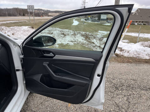 2020 Volkswagen Jetta R-Line