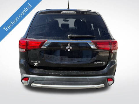 2016 Mitsubishi Outlander SE