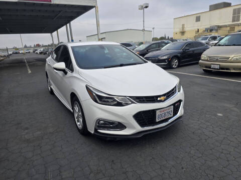 2018 Chevrolet Cruze LT Auto