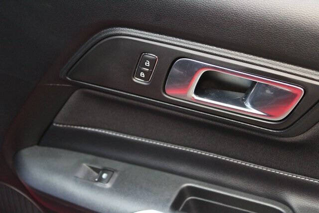 2022 Ford Mustang EcoBoost