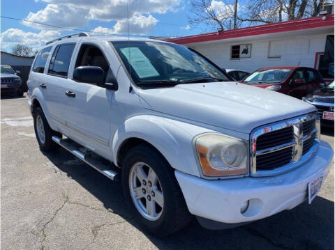 2006 Dodge Durango for sale at Dealers Choice Inc in Farmersville CA