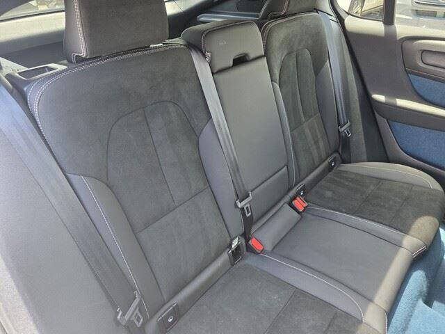 2022 Volvo C40 Recharge Pure Electric P8