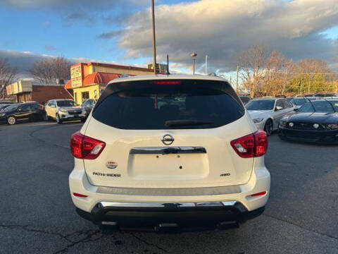 2017 Nissan Pathfinder