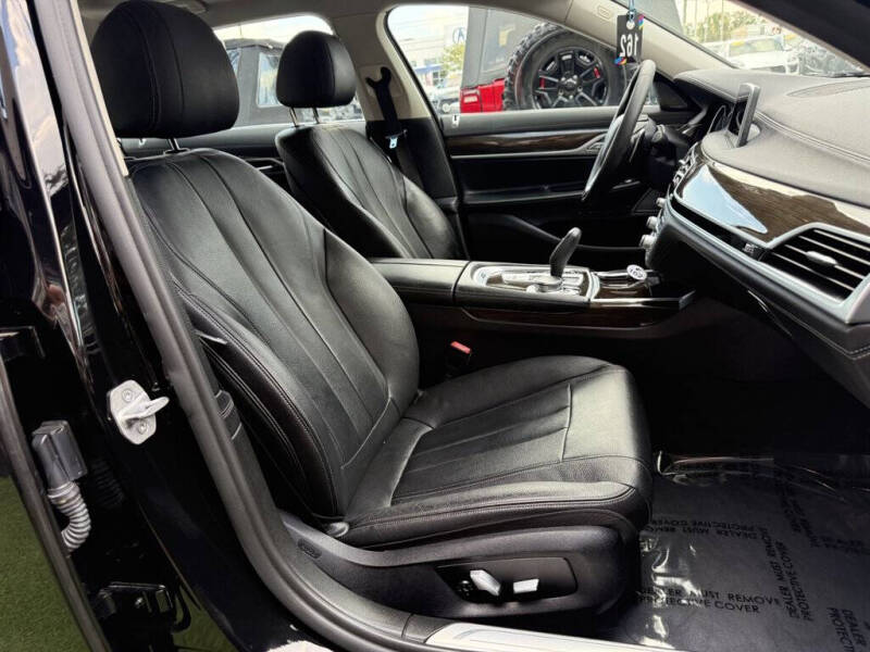 2019 BMW 7 Series 740i xDrive