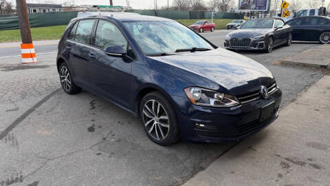 2017 Volkswagen Golf TSI SE