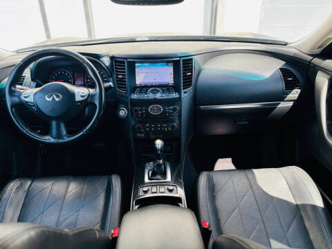 2010 Infiniti FX35