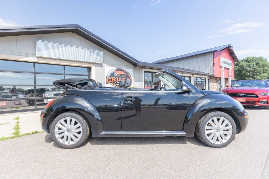 2008 Volkswagen New Beetle Convertible 66