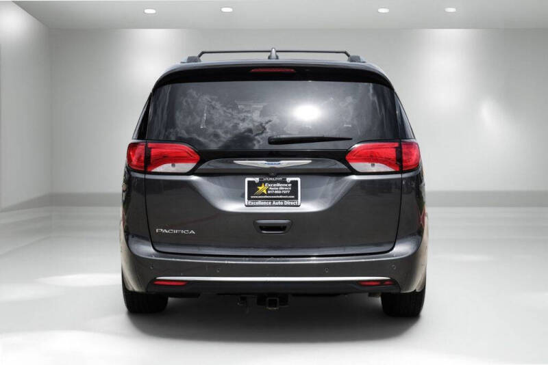 2018 Chrysler Pacifica Touring L Plus