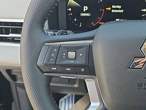 2025 Mitsubishi Outlander SEL Platinum Edition