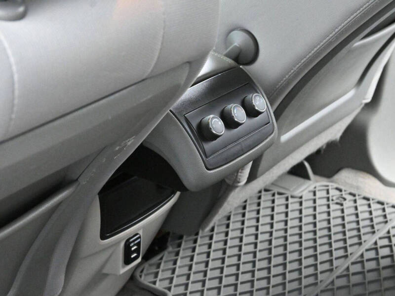 2016 GMC Acadia SLE-2