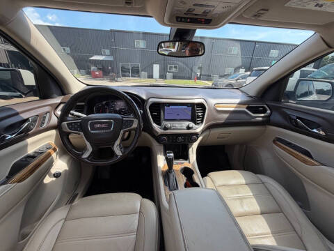 2019 GMC Acadia Denali