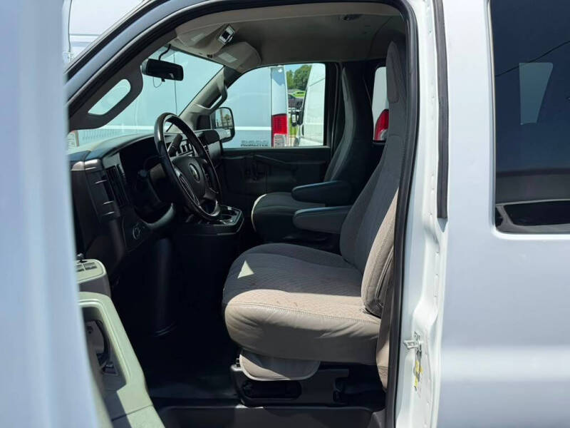 2016 Chevrolet Express LS 2500