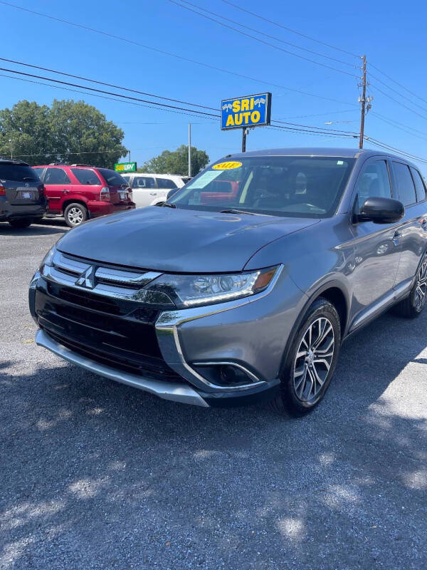 2017 Mitsubishi Outlander ES