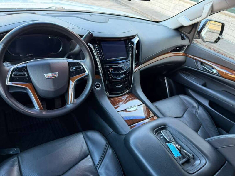 2017 Cadillac Escalade Premium Luxury