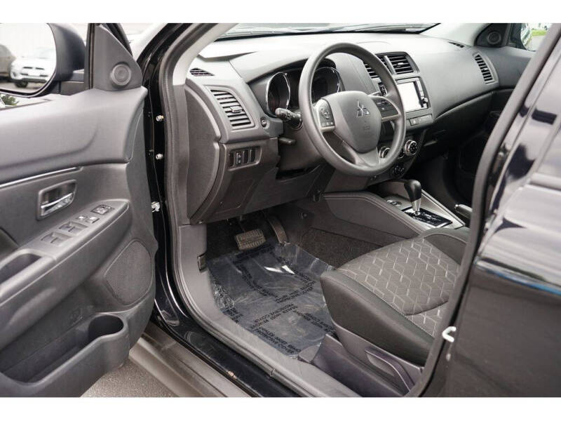 2024 Mitsubishi Outlander Sport ES