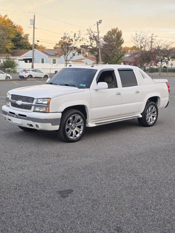 2005 Chevrolet Avalanche for sale at Pak1 Trading LLC in Little Ferry NJ