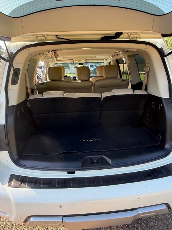 2017 Nissan Armada Platinum