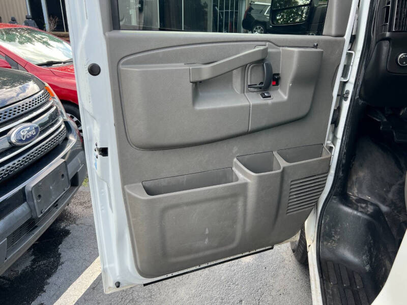 2018 GMC Savana 2500