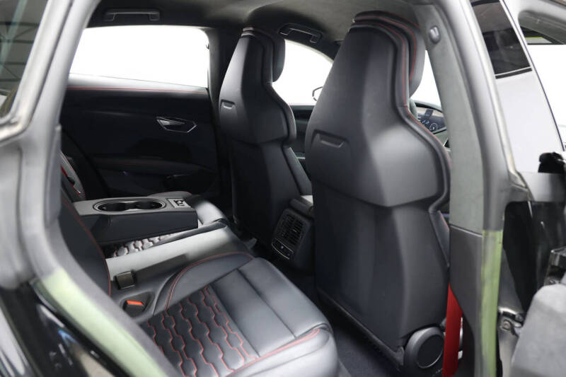 2022 Audi RS e-tron GT quattro