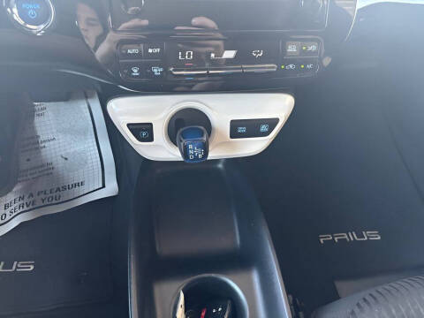2017 Toyota Prius Two