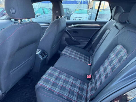 2017 Volkswagen Golf GTI