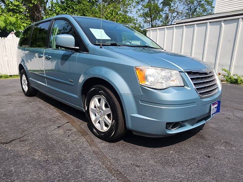 2008 Chrysler Town and Country for sale at Certified Auto Exchange in Keyport NJ