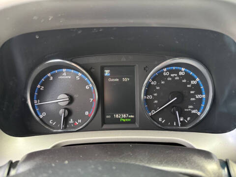 2017 Toyota RAV4 Platinum