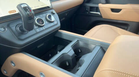 2026 Land Rover Defender 110 P400 X-Dynamic SE