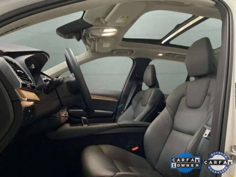 2025 Volvo XC90 B6 Plus Bright Theme 7P