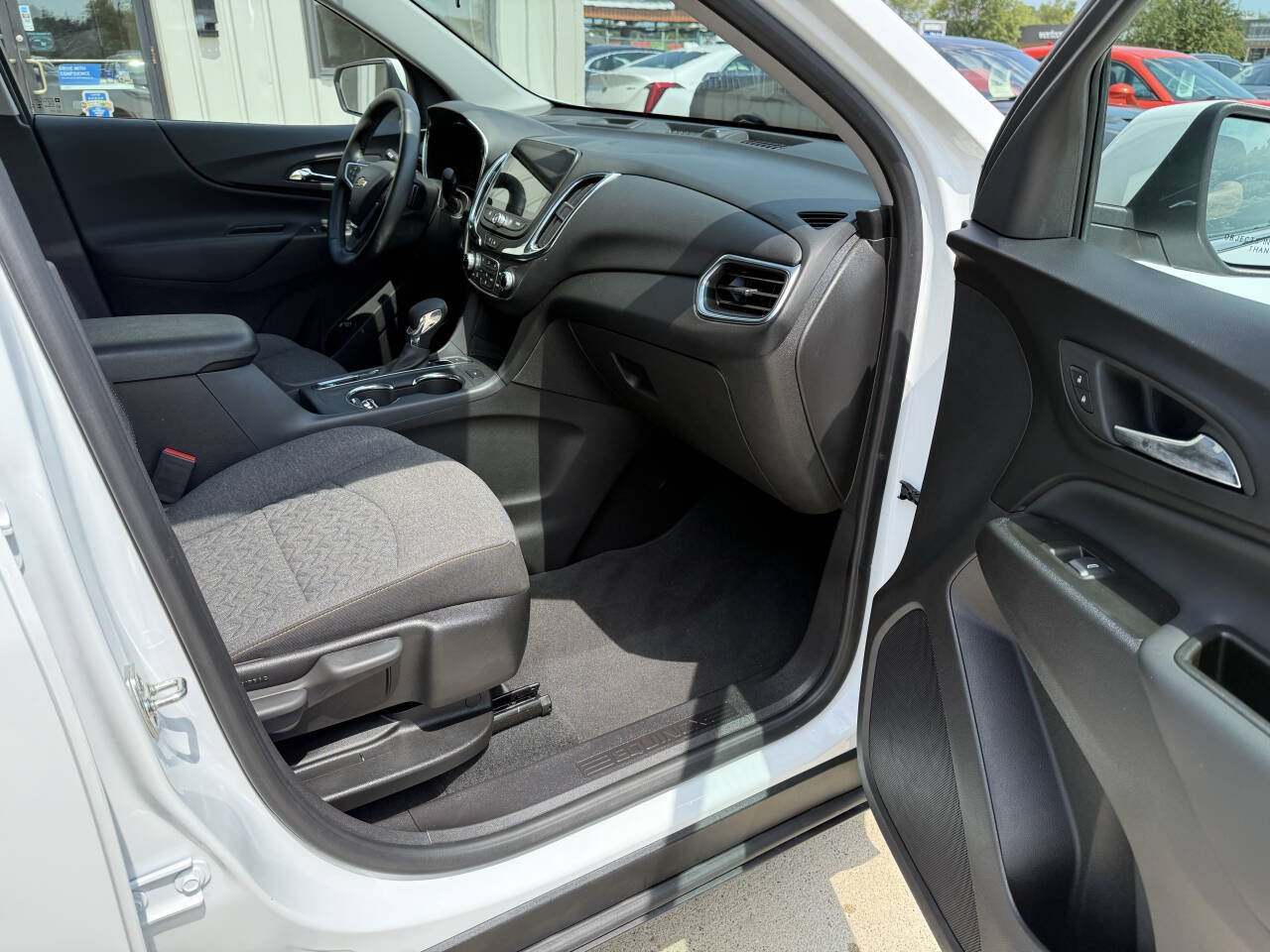 2024 Chevrolet Equinox photo 10