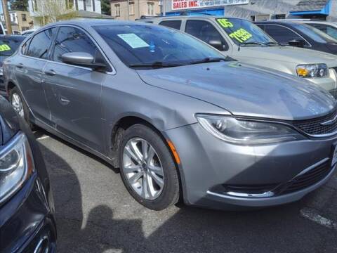 2015 Chrysler 200 for sale at M & R Auto Sales INC. in North Plainfield NJ