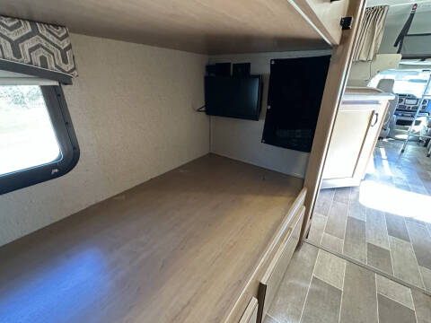 2020 Thor Motor Coach Chateau