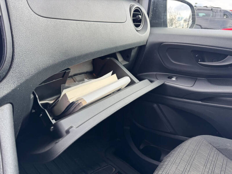 2017 Mercedes-Benz Metris