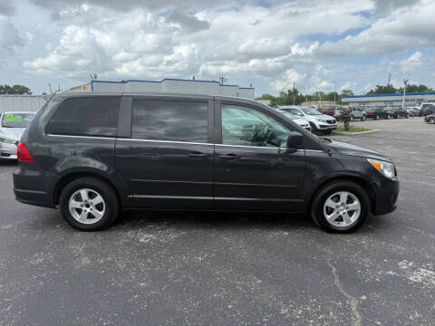 2012 Volkswagen Routan S