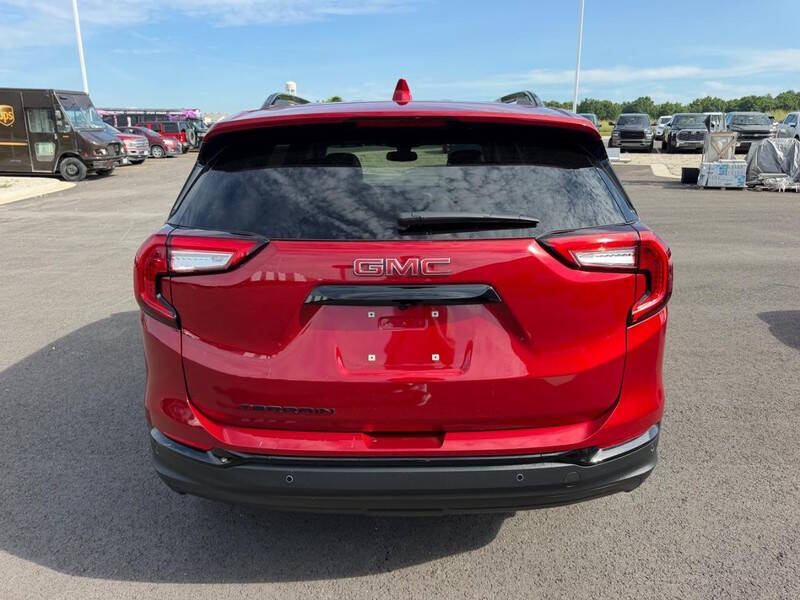 2024 GMC Terrain SLE