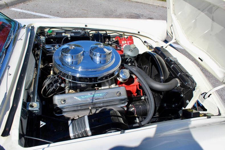 1957 Ford Thunderbird