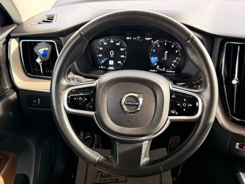 2020 Volvo XC60 T5 Inscription