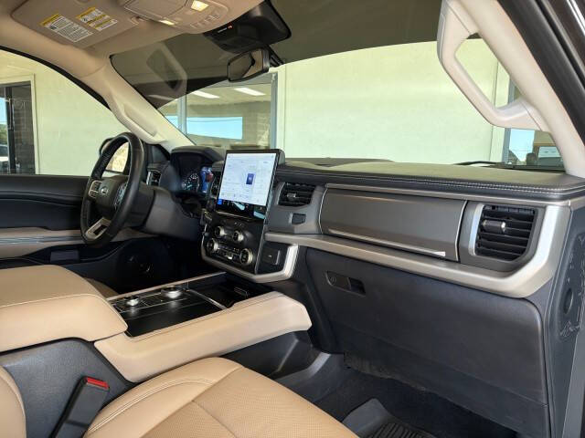 2023 Ford Expedition XLT