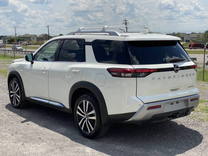 2024 Nissan Pathfinder Platinum