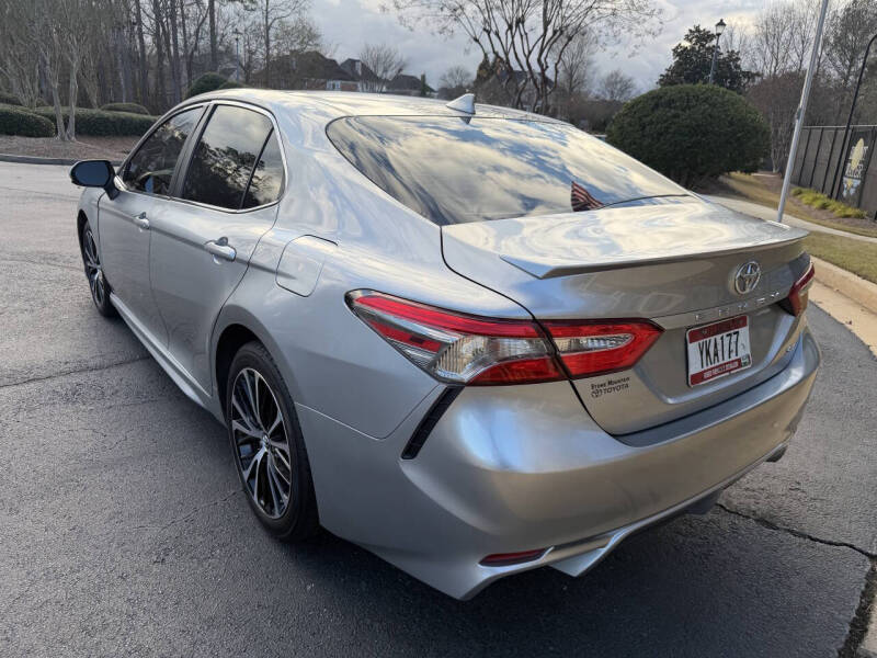 2019 Toyota Camry SE