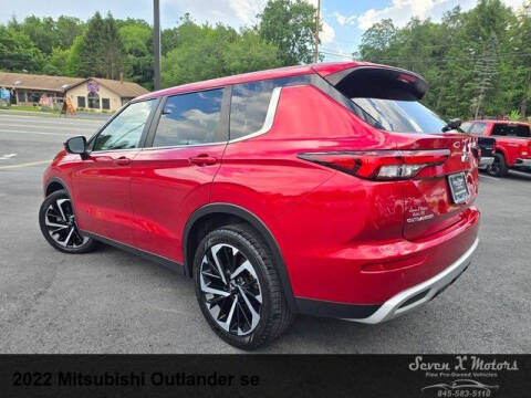 2022 Mitsubishi Outlander SE