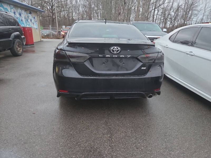 2020 Toyota Camry SE Nightshade