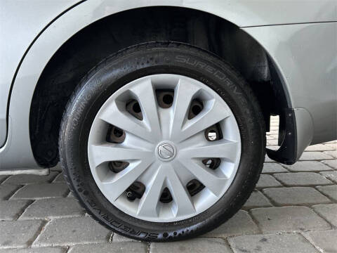 2012 Nissan Versa 1.6 S