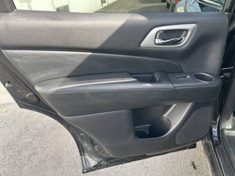 2020 Nissan Pathfinder SL