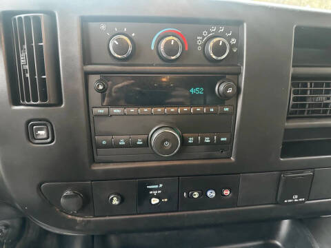 2017 Chevrolet Express 2500