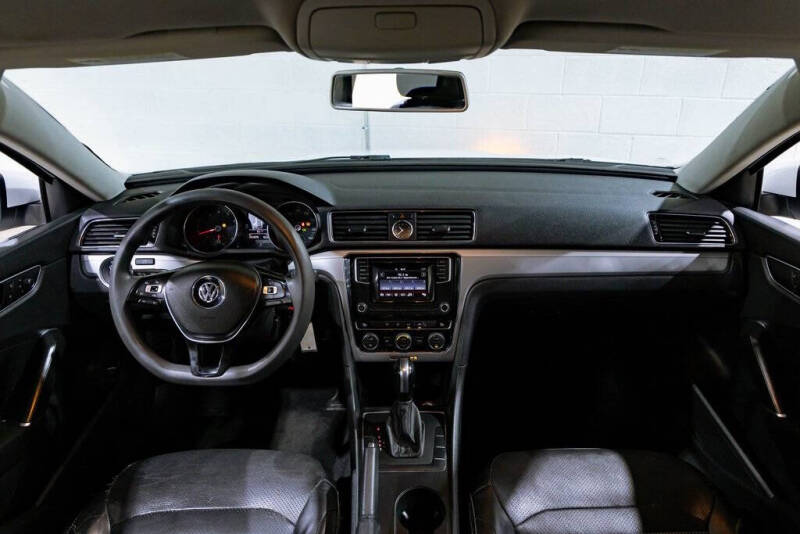 2017 Volkswagen Passat 1.8T S